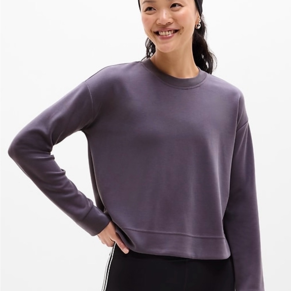 Athleta Seasoft Crewneck sweatshirt